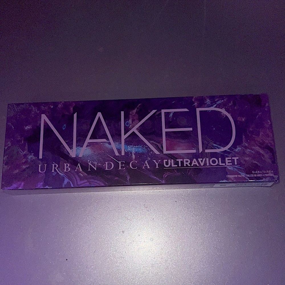 Brand new**never been used naked urban decay ultra violet pallete
